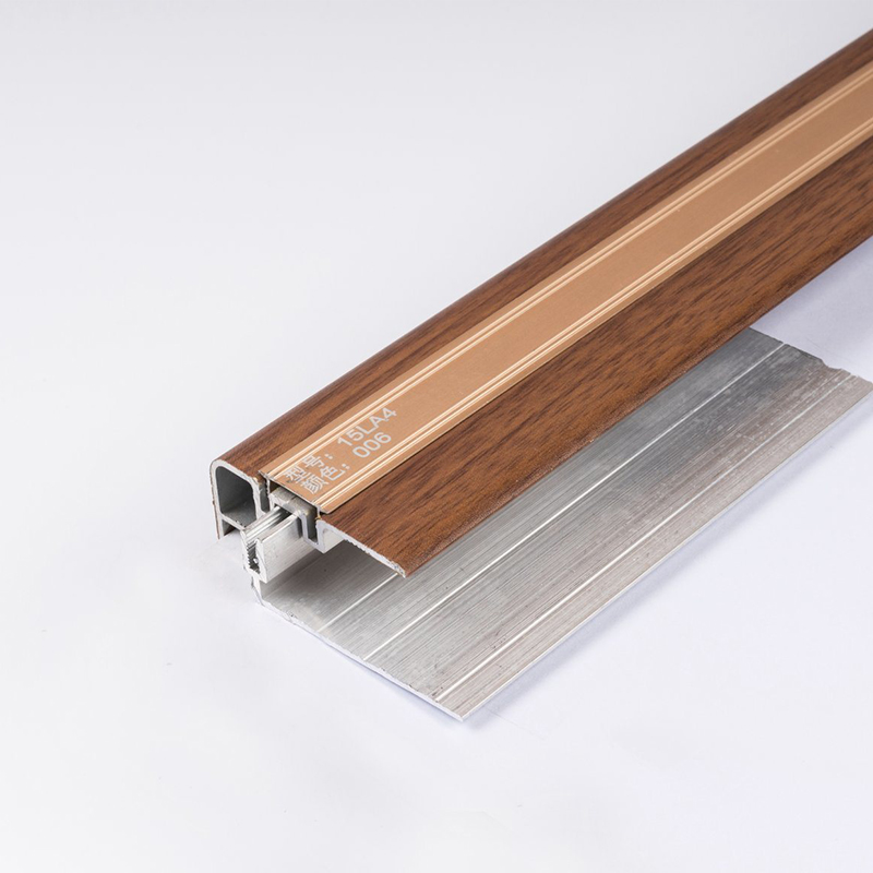 คิ้วกระเบื้องอลูมิเนียม