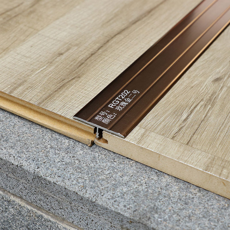 กระเบื้องภายในเป็นแถบเปลี่ยนกระเบื้อง