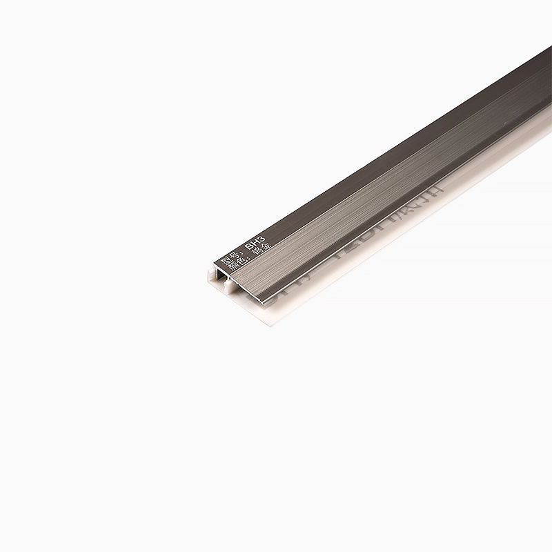 ขอบกระเบื้องปูพื้น