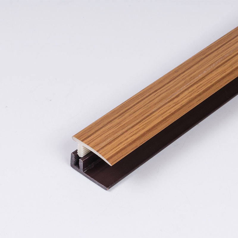 แถบขอบพื้นรูปตัว T