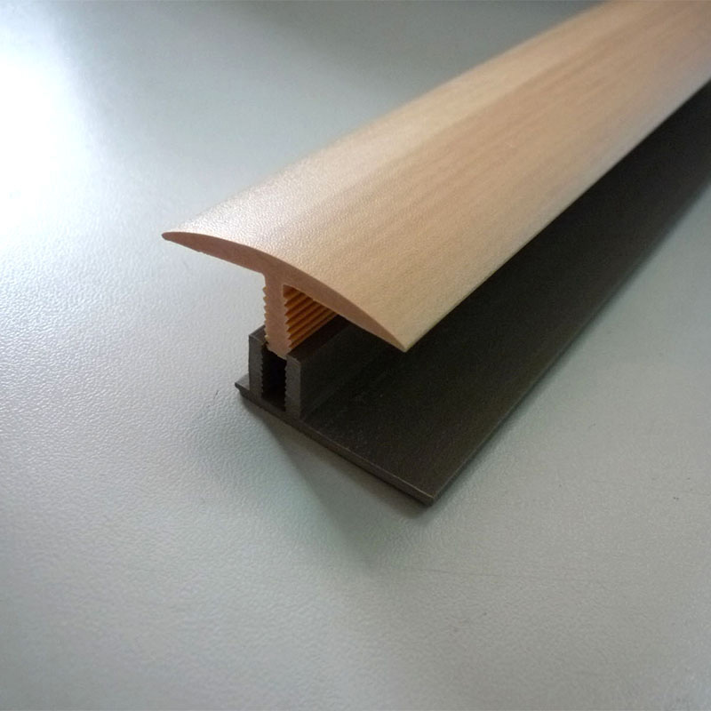 แถบตกแต่งพื้นรูปตัว T