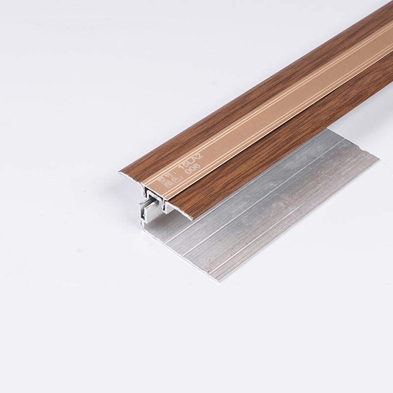 แถบเปลี่ยนกระเบื้องภายใน