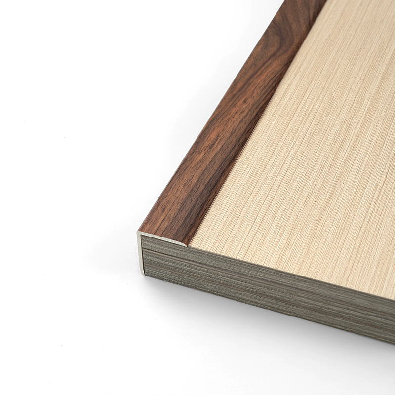 แถบขอบรูปตัว V ลายไม้