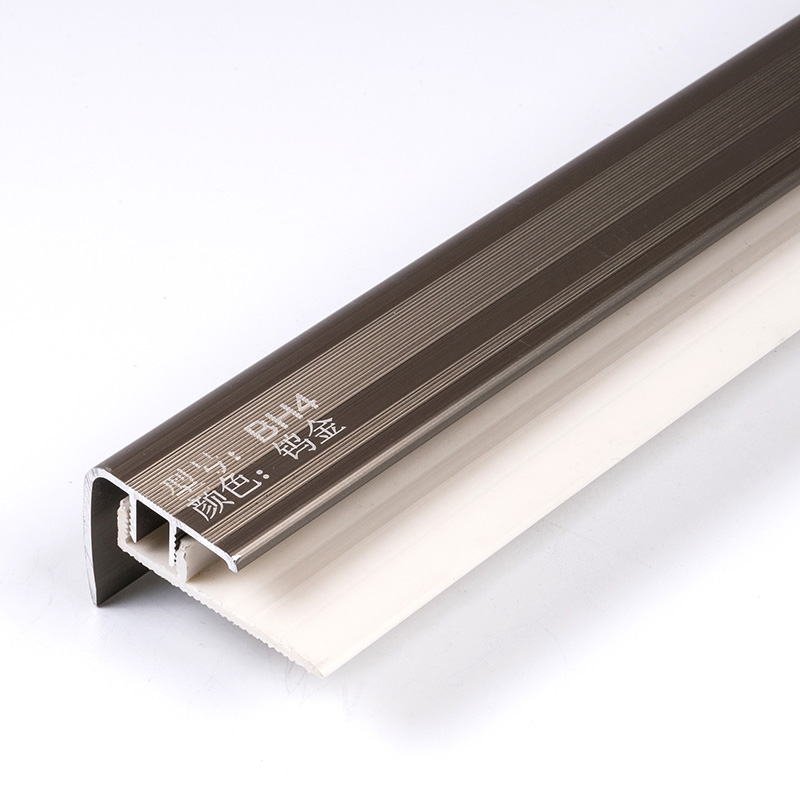 ปูกระเบื้องบันได