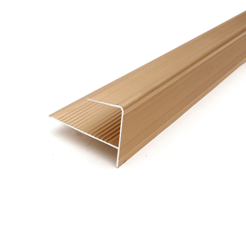 คิ้วขอบบันไดรูปตัว F