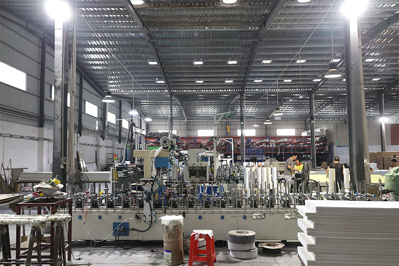 ผู้จำหน่ายแผ่นผนังพีวีซี