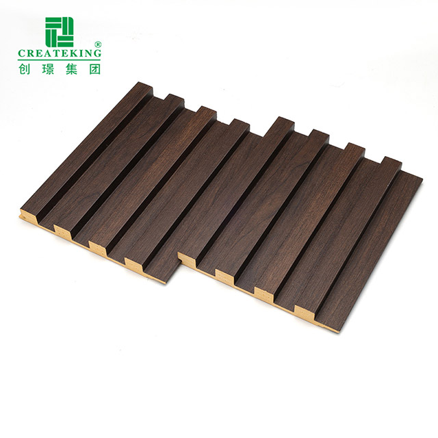 แผ่นผนังทึบร่องร่องเป็นมิตรกับสิ่งแวดล้อม 159 * 16 มม