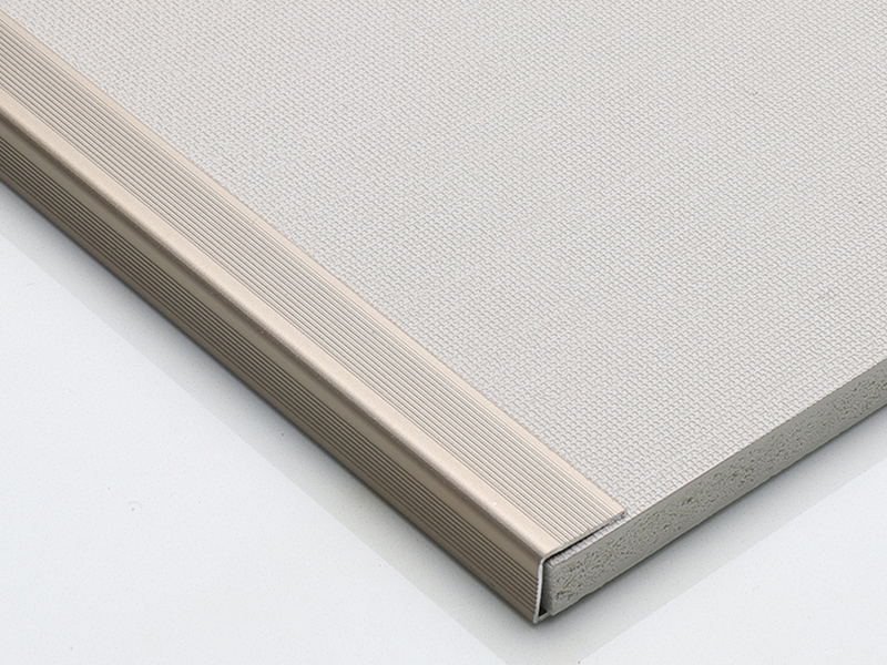 แผ่นปิดขอบสี่เหลี่ยมพื้นไม้ลามิเนต