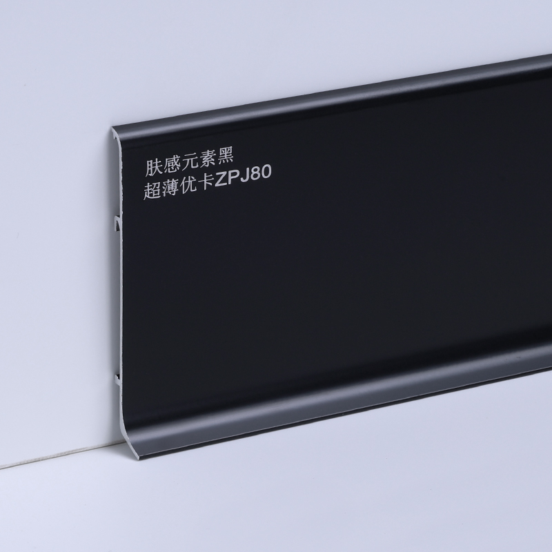 รอบกระเบื้องอลูมิเนียม