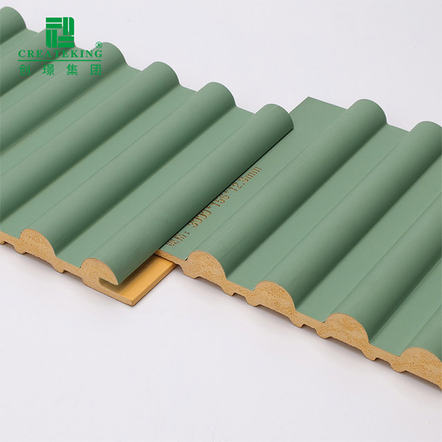 แผงผนังทึบครึ่งวงกลมด้านนอก PVC ขนาด 156 * 12.8 มม