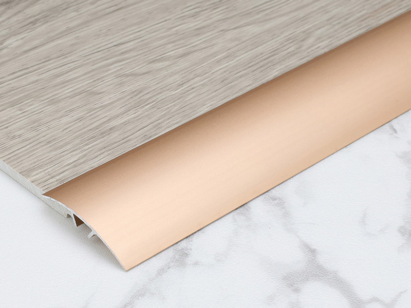 แถบเกณฑ์ประตูโลหะ