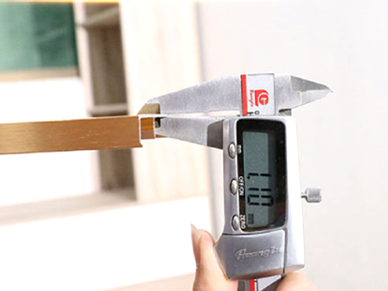 ความหนาของวัสดุรอบขอบ: ช่วง การใช้งาน และผลกระทบ