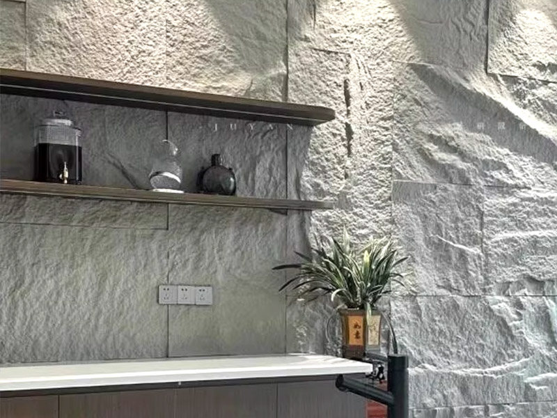 พียูสโตน