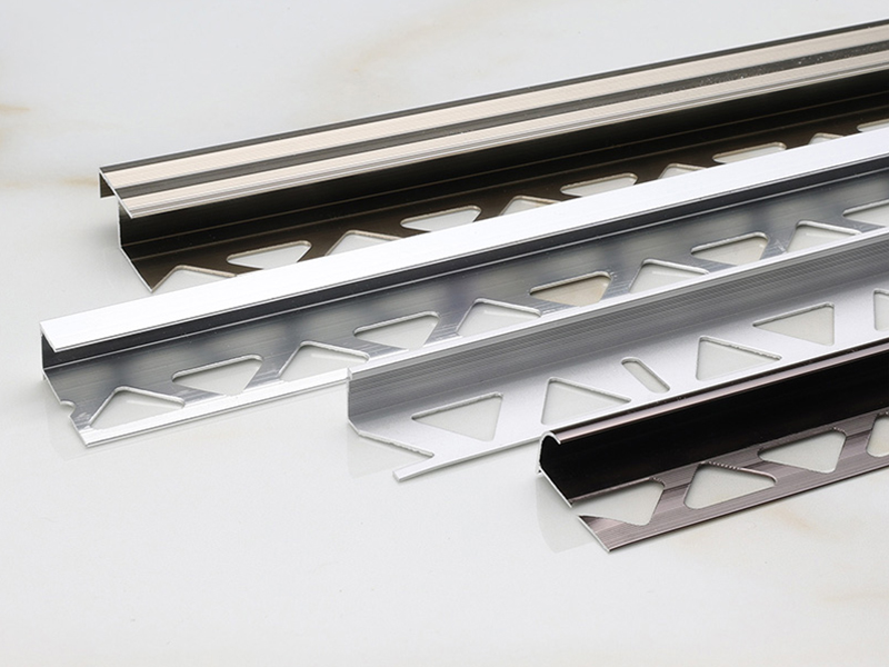  คิ้วกระเบื้องอลูมิเนียมรูปตัว L