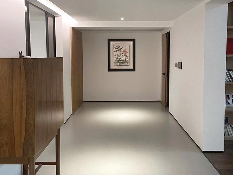 รอบช่องว่างเงา