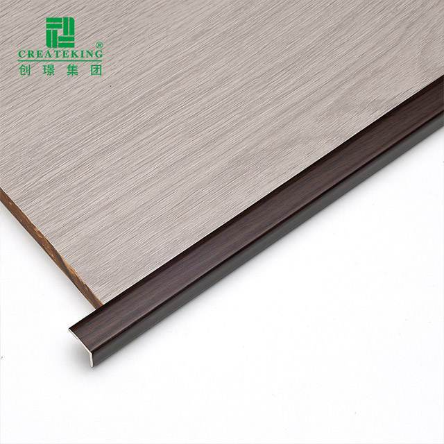 แถบขอบพื้นพีวีซีรูปตัว L ขนาด 13 * 13 มม