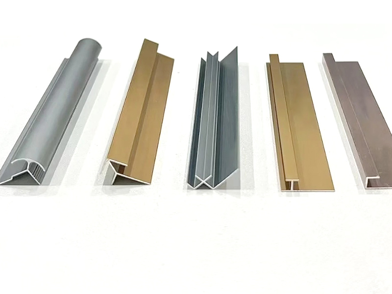 Chrome Tile Trim ขึ้นสนิมหรือไม่?