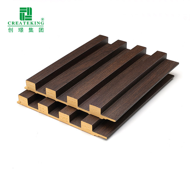 แผ่นผนังทึบร่องร่องเป็นมิตรกับสิ่งแวดล้อม 159 * 16 มม