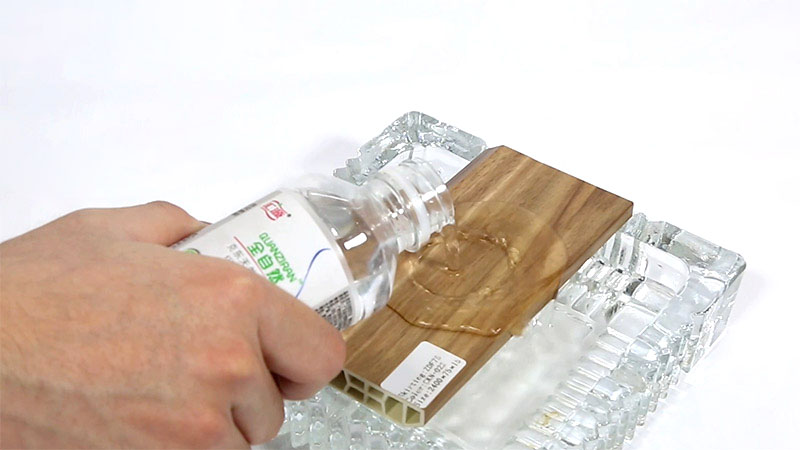 กระดานข้างก้น PVC กันน้ำได้หรือไม่?