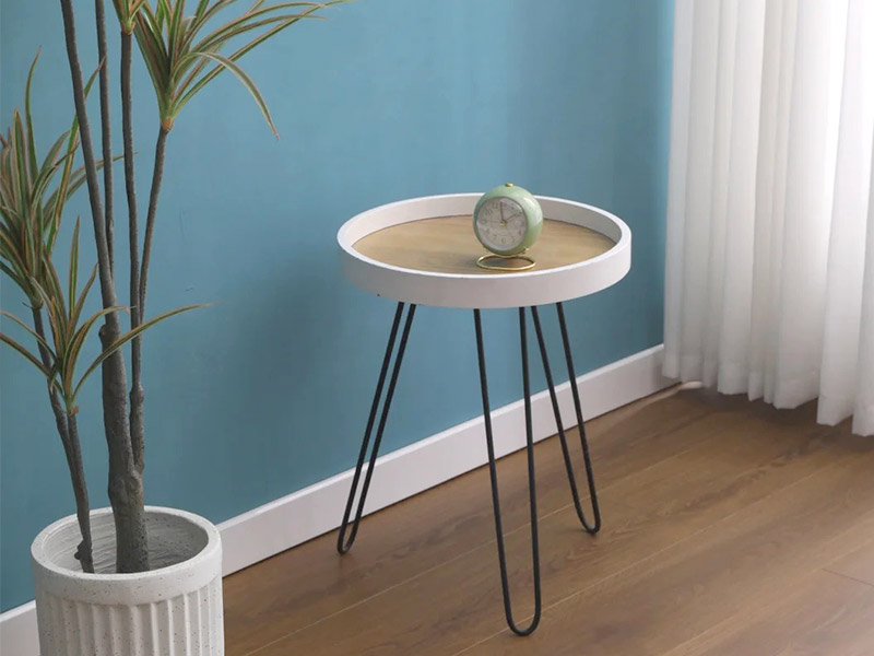 คุณจะซ่อนขอบพื้นลามิเนตได้อย่างไร?