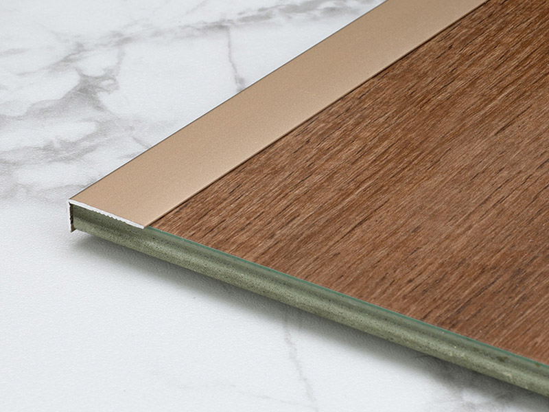 แถบเปลี่ยนพื้นรูปตัว L