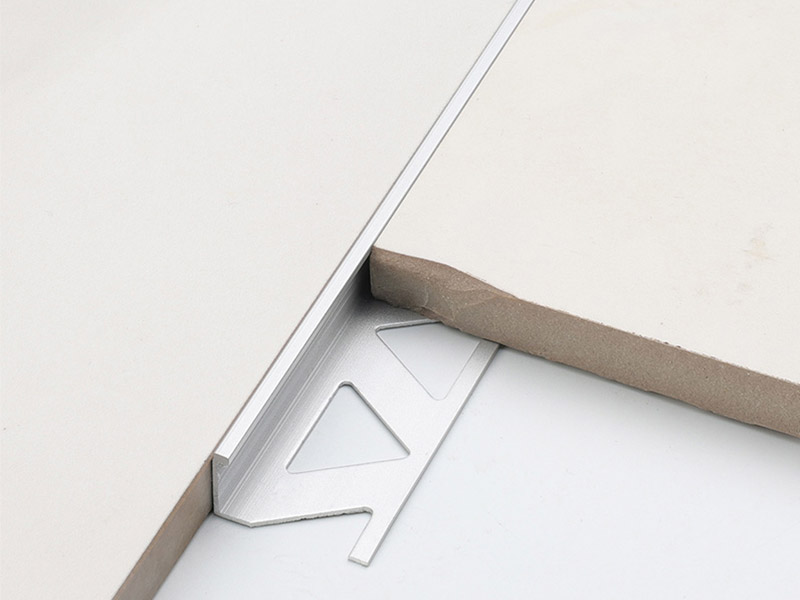  คิ้วกระเบื้องอลูมิเนียมรูปตัว L