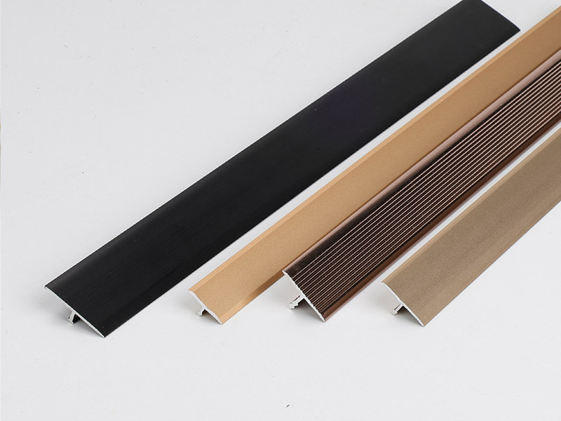 ตัดขอบกระเบื้องรูปตัว T โลหะ