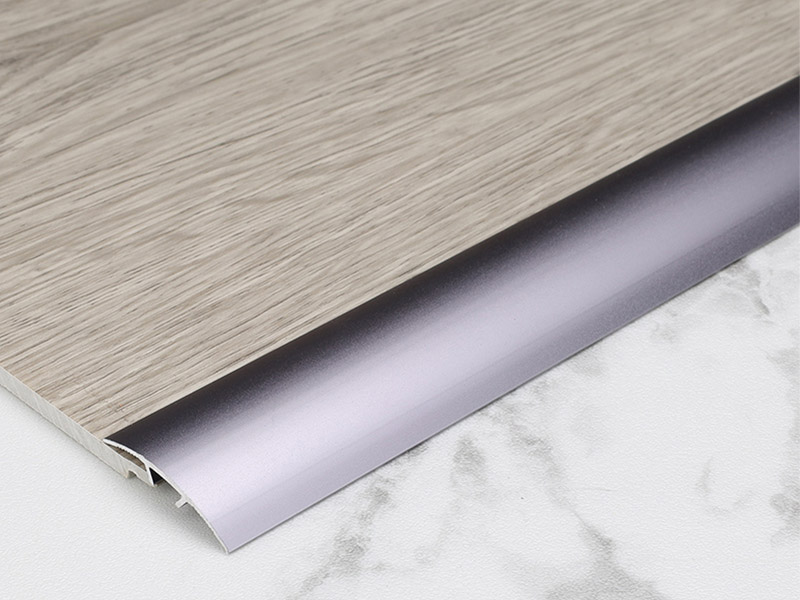 แถบเปลี่ยนพื้นโลหะสากล